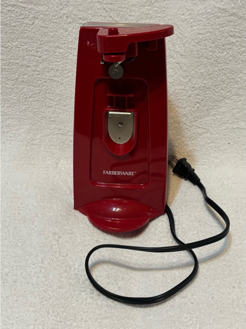 Farberware Red Electric Can Opener with One-Touch Operation